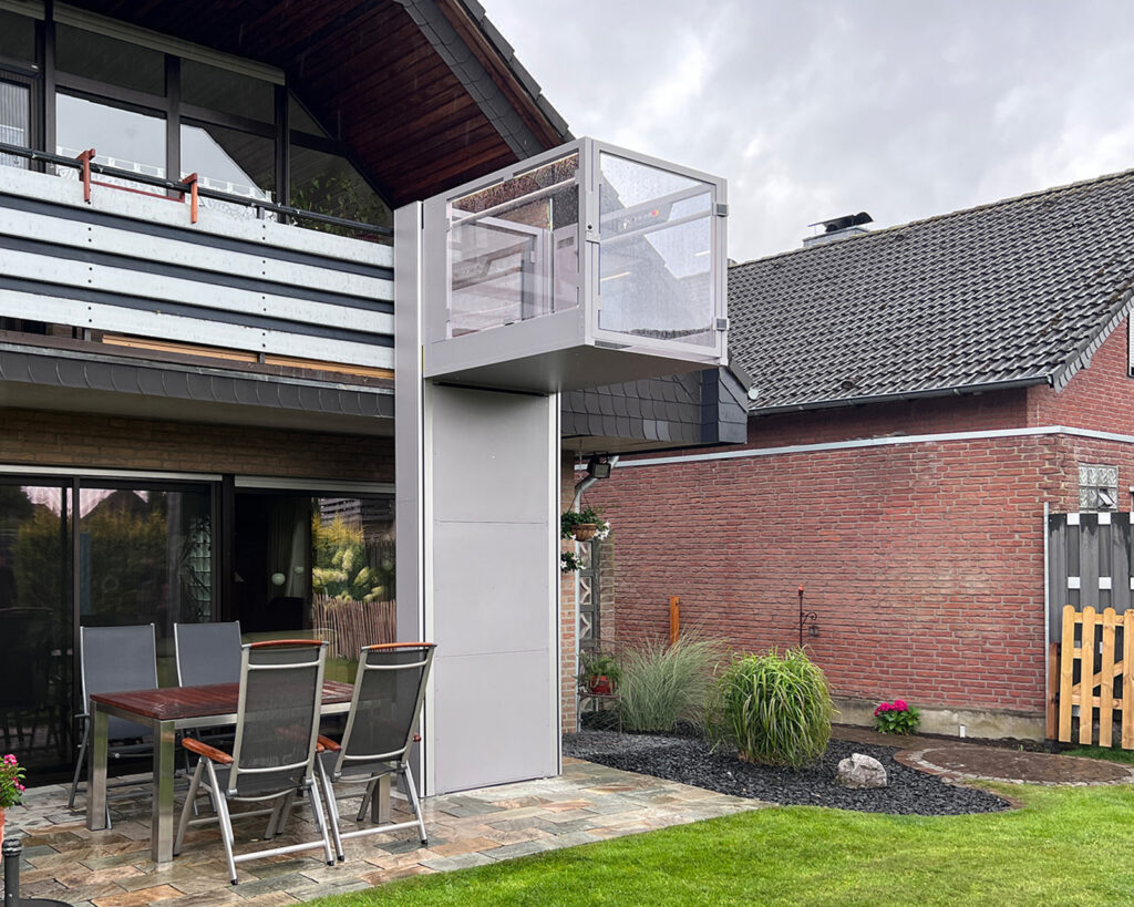 Vertikaler-Plattformlift-Sigma-obere-Haltestelle