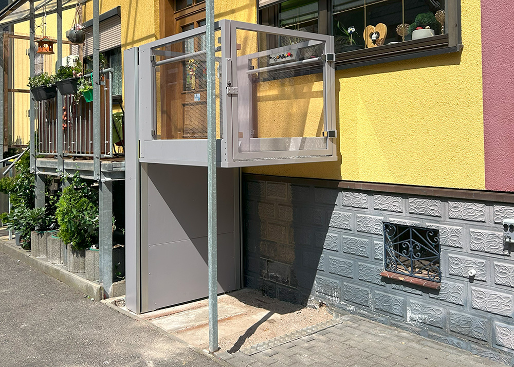 Vertikaler-Plattformlift-Sigma-obere-Haltestelle